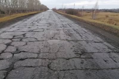 Омский Минстрой распланировал траты федеральных денег на ремонт дорог