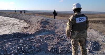 На Донбассе в результате вражеских обстрелов один военнослужащий ВСУ получил осколочное ранение
