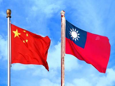 Власти Китая не исключили войны за объединение с Тайванем