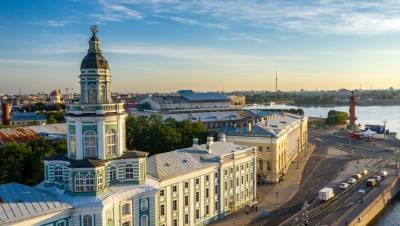 Гребень антициклона сохранит в Петербурге тёплую и сухую погоду