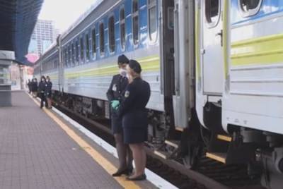 В "Укрзалізниці" оновили розклад на Великдень та травневі свята: куди запустять потяги