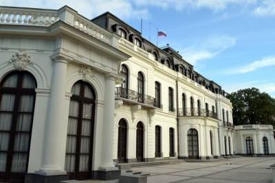 Российское посольство в Праге облили кетчупом