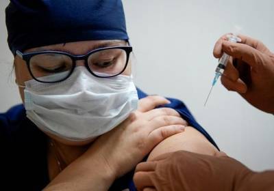 Сколько должно приехать вакцин, чтобы в Украине начали делать прививки всем желающим