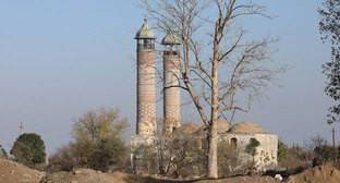 Азербайджан насчитал более 400 разрушенных памятников в Нагорном Карабахе