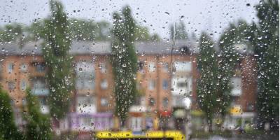 В Украине синоптики прогнозируют облачную погоду и дожди