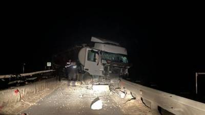Сотрудник Брянской таможни погиб в ДТП с грузовиком