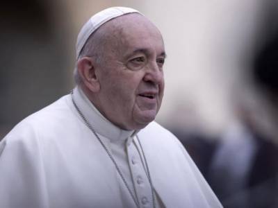 Папа Франциск заявил, что с тревогой следит за событиями на востоке Украины