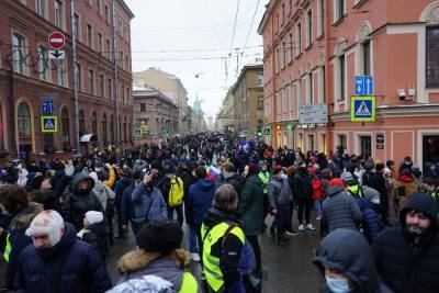 Сторонники Навального решили 21 апреля заблокировать движение в центре Петербурга