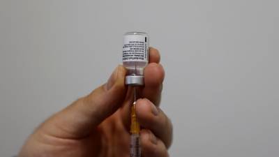 На Украине стартовала вакцинация от коронавируса вакциной Pfizer