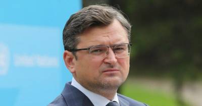 "Слишком хорошо знаем злонамеренные методы РФ" — в МИД Украины поддержали решение Чехии о выдворение 18 российских дипломатов