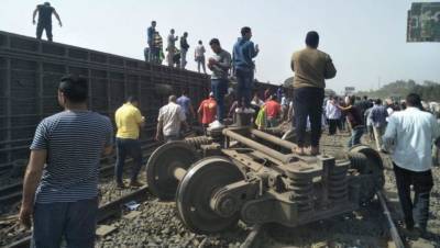 Свыше 100 человек пострадали при аварии поезда в Египте