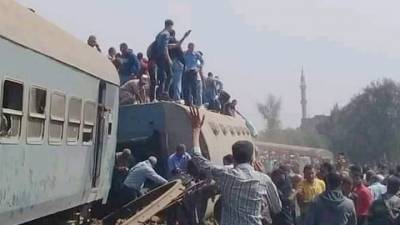 Более ста человек пострадали в результате крушения поезда в Египте