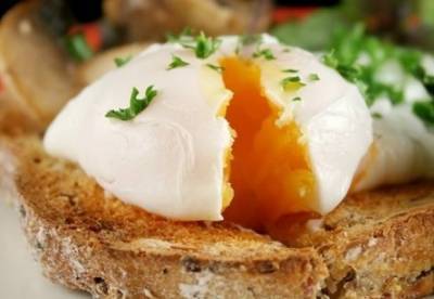 ​Названы самые полезные и вредные блюда из яиц