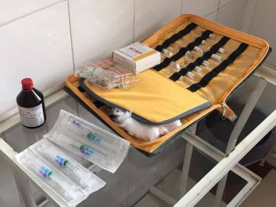В Украине сегодня стартовала вакцинация препаратом Pfizer (фото)