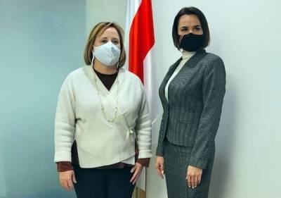 Посол США Джули Фишер не может приехать в Минск из-за отсутствия белорусской визы