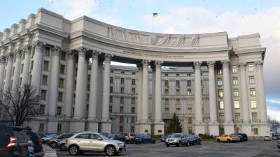 Киев определился, кого вышлет из российских дипломатов