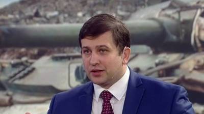 Политолог Манойло назвал примитивными попытки реанимировать интерес к Навальному