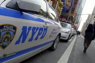В Нью-Йорке водитель-нарушитель бросил в полицейских коктейль Молотова