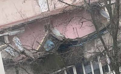 В киевской многоэтажке произошел обвал балконов (фото)