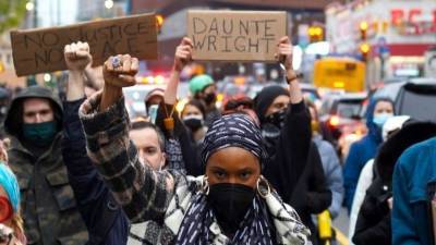 Американский парадокс: Как толерантность в США привела к массовым погромам на улицах