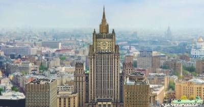 Москва объявила 20 чешских дипломатов персонами нон грата в ответ на выдворение россиян