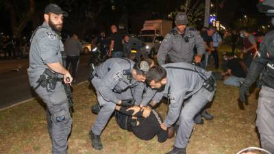 Беспорядки в Яффо между арабами и евреями: полиция производит аресты