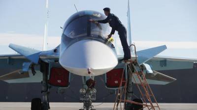 Истребители Су-34 доказали способность работать в Арктике