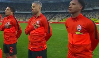 Футболист сборной Бразилии запел гимн Украины перед матчем с "Динамо"