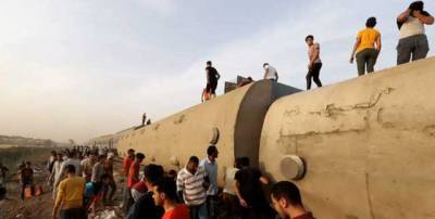 В Египте поезд сошел с рельсов: более 100 пострадавших и 32 погибших