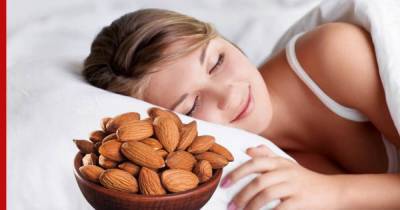 Что полезно есть перед сном: 10 вариантов от диетолога