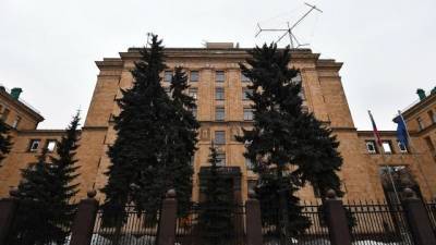 В посольстве Чехии в России останется пять дипломатов