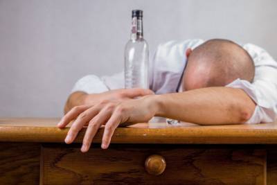 Больше 120 забайкальцев погибли от отравления алкоголем за год