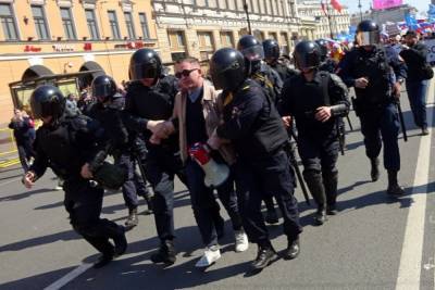 В Петербурге преддверие нового митинга задержан экс-глава городского штаба Навального