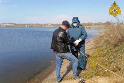 Специалисты ГИМС продолжают контролировать обстановку на водоемах Смоленской области