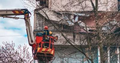 В киевской многоэтажке обвалились балконы (ФОТО)