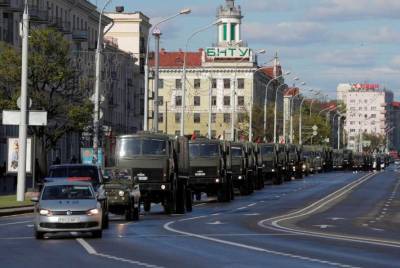 Минск не собирается нападать на Украину и просит Киев вернуть очный формат ТКГ