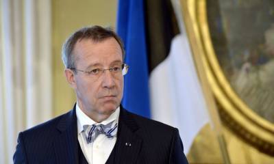 Экс-президент Эстонии призвал запретить гражданам России въезд в Евросоюз