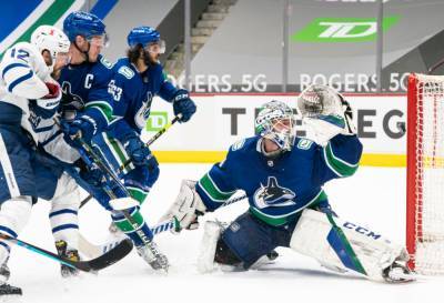 НХЛ: Ванкувер в овертайме проиграл Торонто, Бостон обыграл Вашингтон