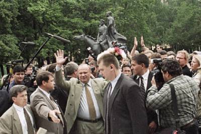 Зюганову припомнили отдых в кремлевском санатории после выборов 1996 года