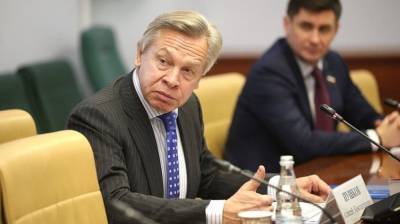 Сенатор Пушков назвал бесполезным решение Британии отправить боевые корабли в Черное море