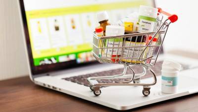 Фармацевт не едет: торговлю лекарствами онлайн тормозит закон