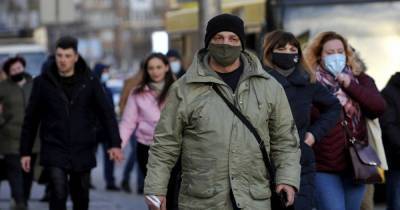 "Ситуация в отдельных регионах остается напряженной": Шмыгаль рассказал, введут ли в Украине локдаун