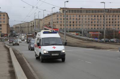 70 человек пострадали в авариях в Петербурге и Ленобласти за выходные