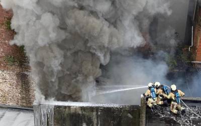 Возле Брюсселя возник масштабный пожар