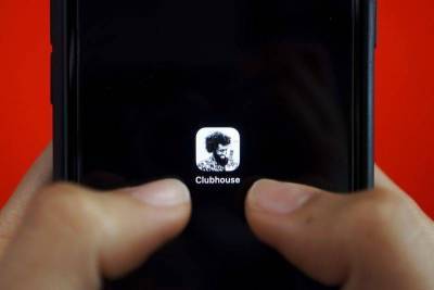 Юрий Мильнер - Clubhouse получил оценку $4 млрд - smartmoney.one - Reuters