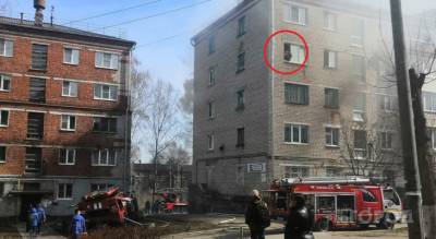 В Новочебоксарске загорелась пятиэтажка