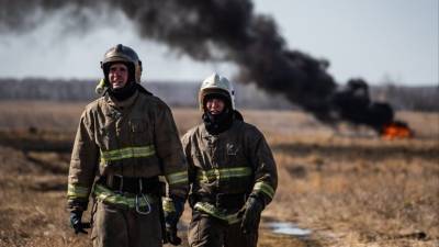 Природные пожары в регионах России близко подобрались к жилым домам