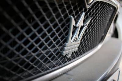 Компания Maserati анонсировала премьеру первого гибридного автомобиля и мира