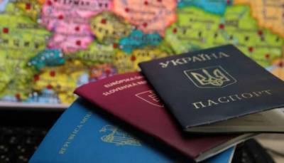 На Прикарпатье выявили чиновников с двойным гражданством