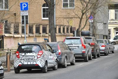 Платные парковки организовали на Солдатской улице по просьбе москвичей